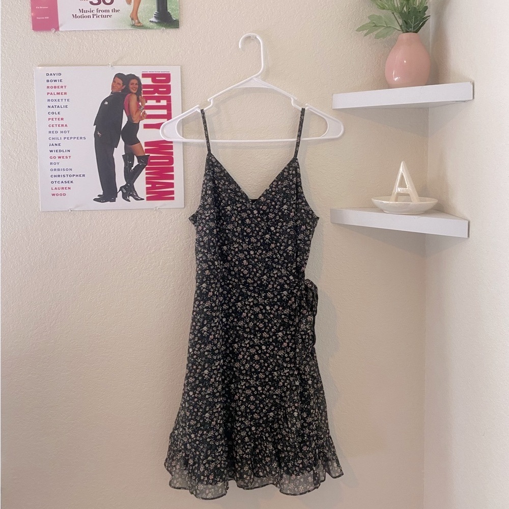 Black Hollister dress